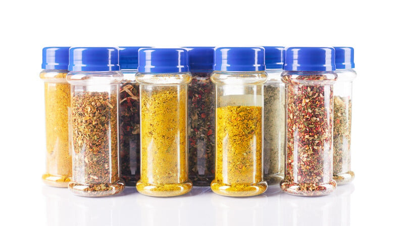 Many different spices